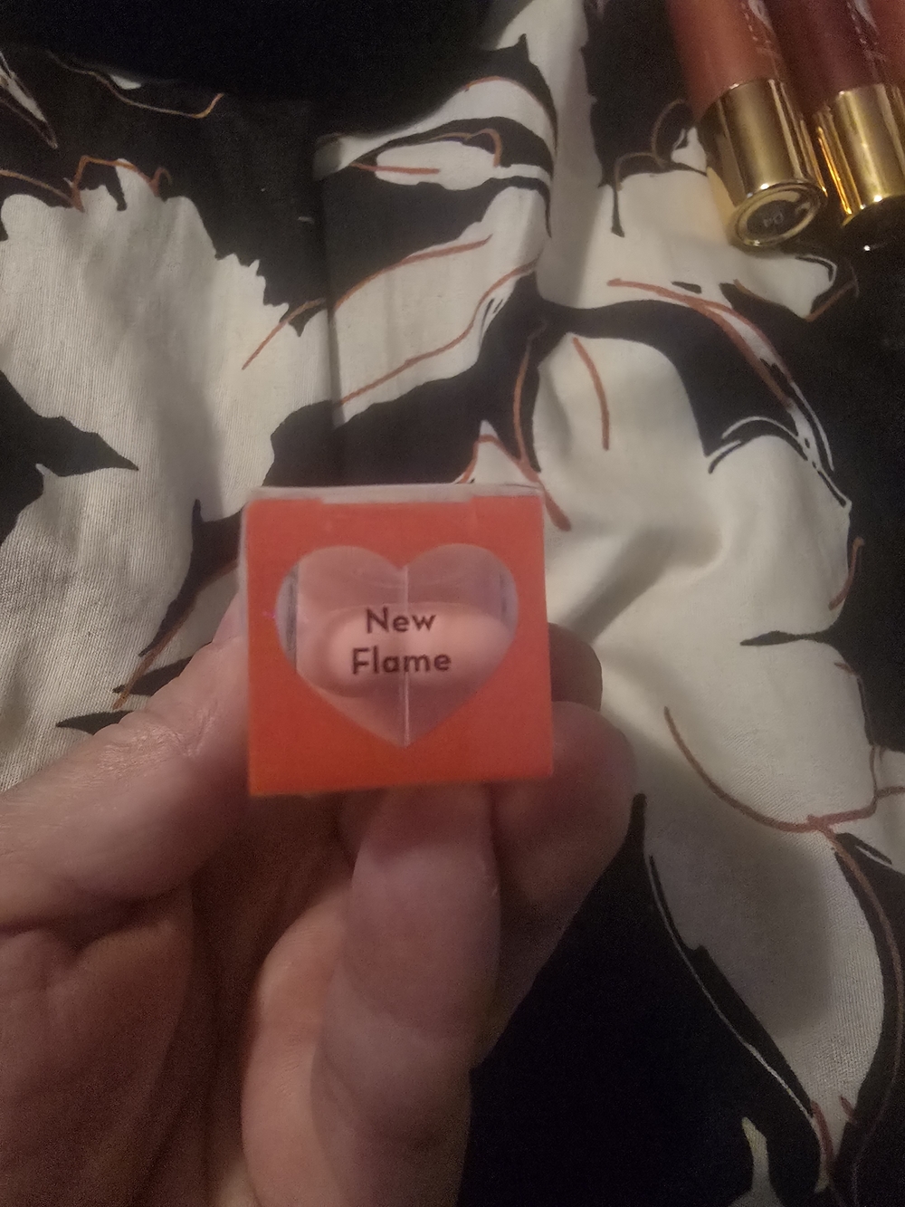 Glossy 12 HR+ Lip Stain — Peachy Pink - Picture 3 of 3